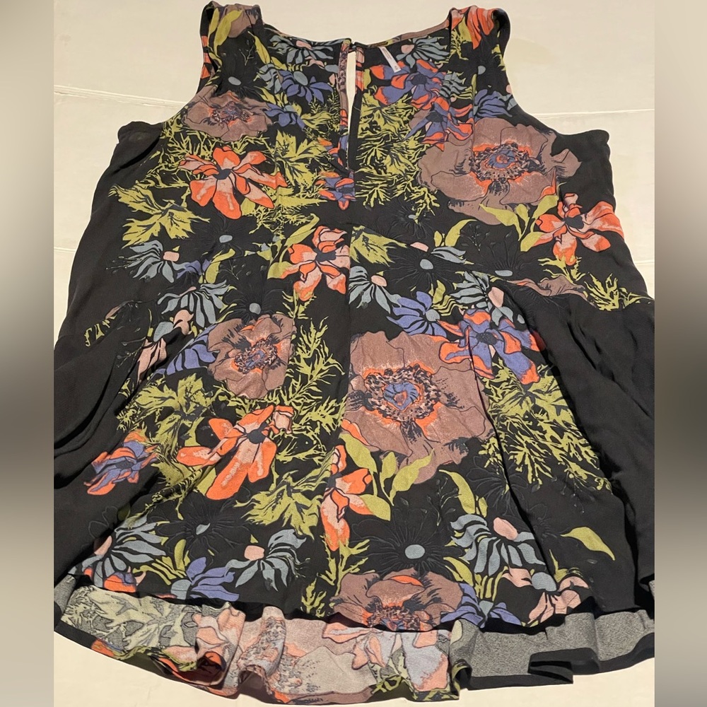 Free people dress women’s size medium pre-owned condition
